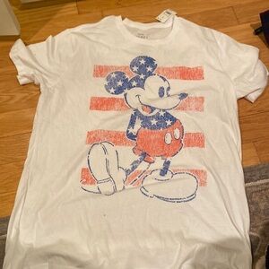 Disney Mickey Mouse tshirt nwt